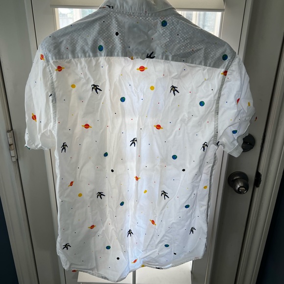 Denim & Flower (Ricky Singh) Men’s shirt. Size L. Slim Fit. EUC. - Picture 2 of 4